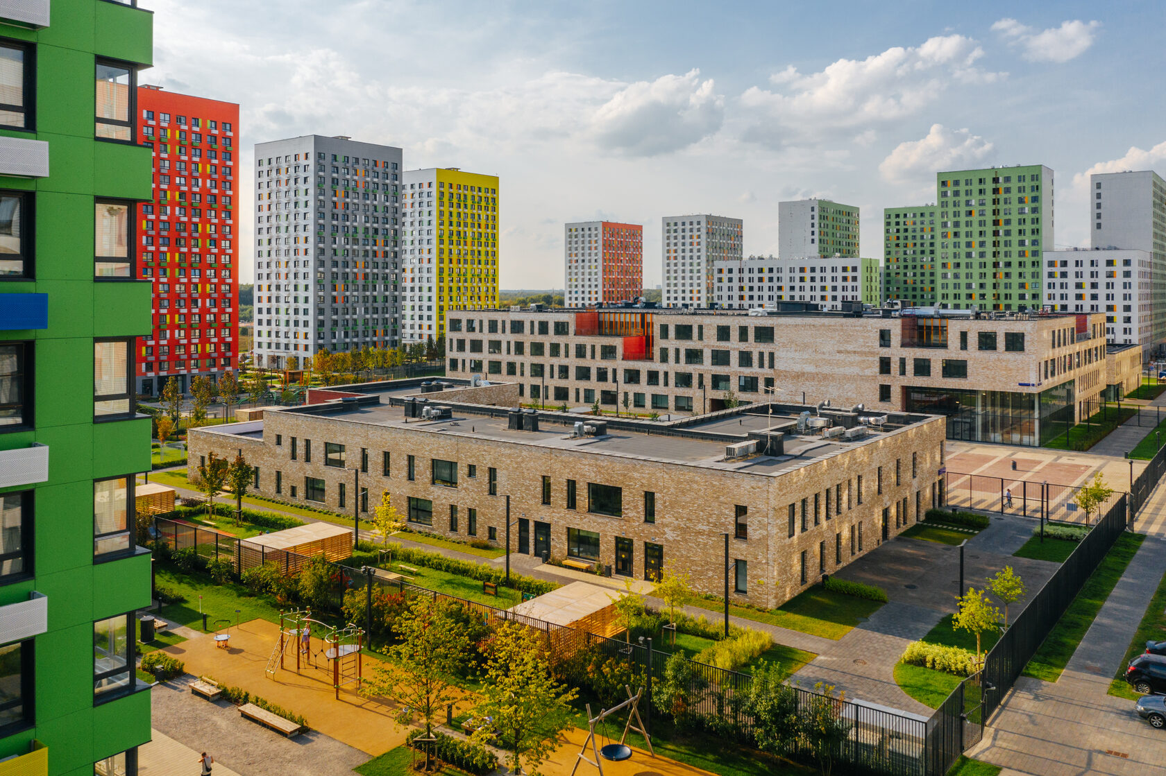 225 ОБЪЕКТОВ СОЦИАЛЬНОЙ ИНФРАСТРУКТУРЫ возведено одним девелопером