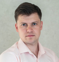Антон Колобов