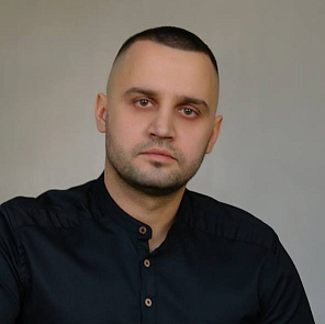 Денис Белоусов 