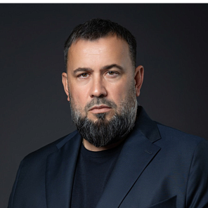 Артем Колесников