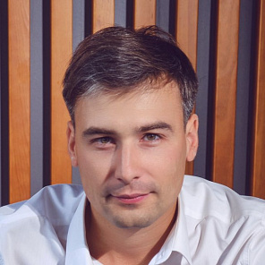 Михаил Антонов